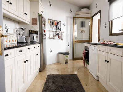 3 Bedroom Detached Villa in Benalmadena - Image 4
