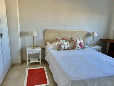 1 Bedroom Middle Floor Apartment in New Golden Mile - Image 4