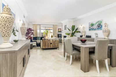 2 Bedroom Ground Floor Apartment in Nueva Andalucía - Image 4
