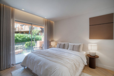 4 Bedroom Penthouse Duplex in Nueva Andalucía - Image 2