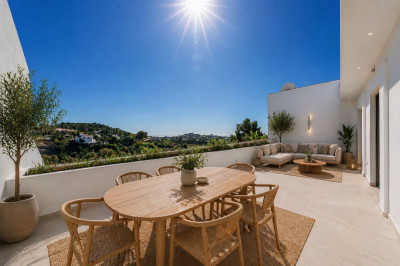 3 Bedroom Middle Floor Apartment in Nueva Andalucía
