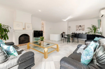 4 Bedroom Detached Villa in Nagüeles - Image 5