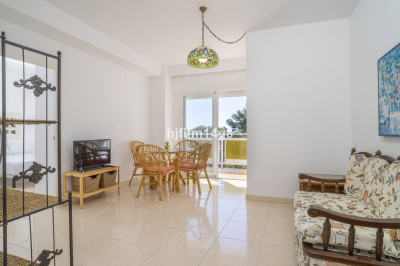 2 Bedroom Middle Floor Apartment in Nueva Andalucía - Image 4