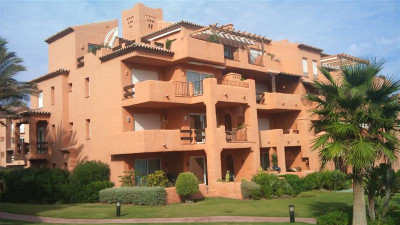 2 Bedroom Ground Floor Apartment in La Duquesa - Image 5