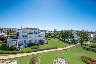 2 Bedroom Penthouse in Elviria - Image 5