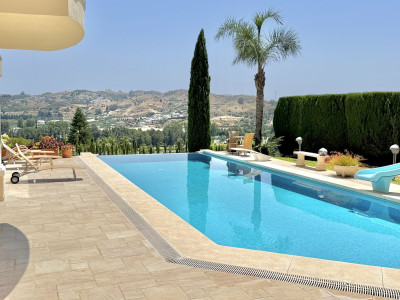 6 Bedroom Detached Villa in Mijas Golf - Image 3