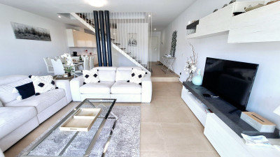 4 Bedroom Semi-Detached House in Manilva - Image 2
