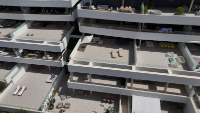 3 Bedroom Middle Floor Apartment in Marbella - Image 4