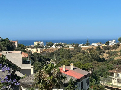 3 Bedroom Detached Villa in Riviera del Sol - Image 3