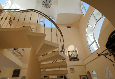 10 Bedroom Detached Villa in Riviera del Sol - Image 5