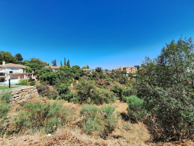 Residential Plot in Elviria - Image 1
