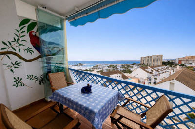 3 Bedroom Middle Floor Apartment in Estepona