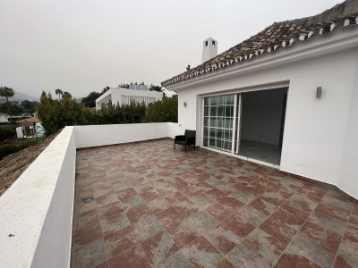5 Bedroom Detached Villa in Nueva Andalucía - Image 5