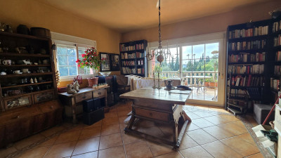 5 Bedroom Detached Villa in New Golden Mile - Image 5
