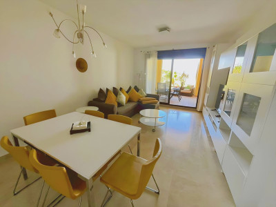 2 Bedroom Ground Floor Apartment in La Duquesa - Image 5