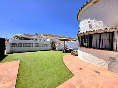 3 Bedroom Detached Villa in Estepona - Image 3