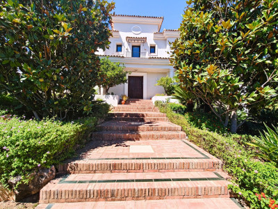 7 Bedroom Detached Villa in San Roque Club - Image 5