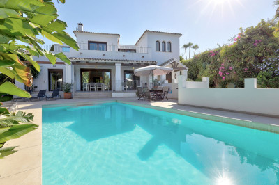5 Bedroom Detached Villa in El Rosario
