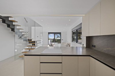 3 Bedroom Penthouse Duplex in El Paraiso - Image 4
