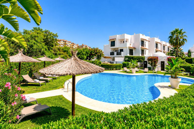 2 Bedroom Ground Floor Apartment in Estepona - Image 5