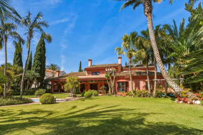 6 Bedroom Detached Villa in Guadalmina Alta