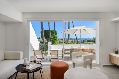 3 Bedroom Ground Floor Apartment in El Paraiso - Image 2