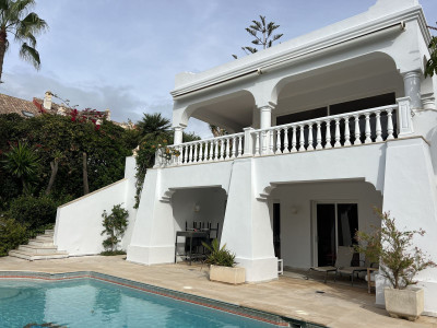 4 Bedroom Detached Villa in Bahía de Marbella - Image 2