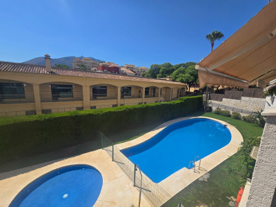 3 Bedroom Middle Floor Apartment in Torrequebrada - Image 3