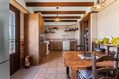4 Bedroom Detached Villa in Mijas - Image 3