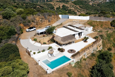 2 Bedroom Finca - Cortijo in Ojén - Image 2