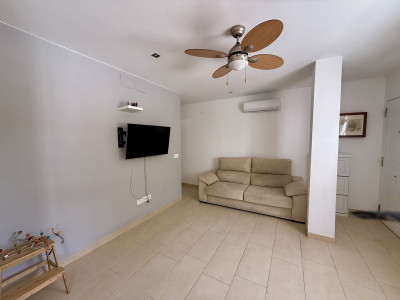 2 Bedroom Ground Floor Apartment in Calahonda - Image 4