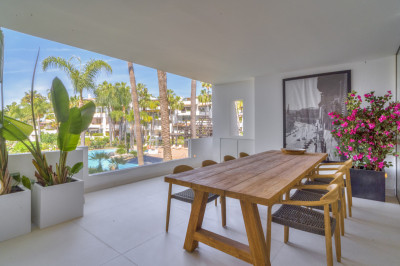 3 Bedroom Middle Floor Apartment in The Golden Mile