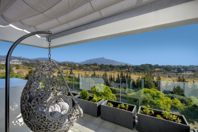 2 Bedroom Penthouse in Estepona - Image 1