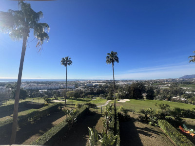 3 Bedroom Middle Floor Apartment in Nueva Andalucía