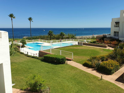 2 Bedroom Semi-Detached House in Casares - Image 4