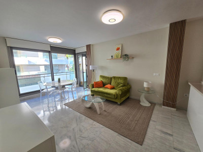 1 Bedroom Middle Floor Apartment in Benalmadena - Image 4