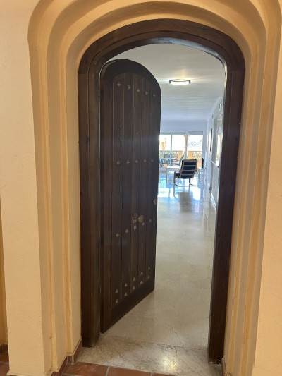 2 Bedroom Ground Floor Apartment in Elviria - Image 4