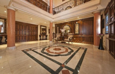 7 Bedroom Detached Villa in Mijas - Image 5
